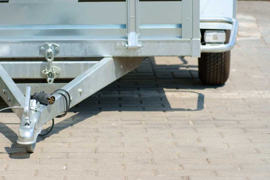 Should A Trailer Be Level When Towing?